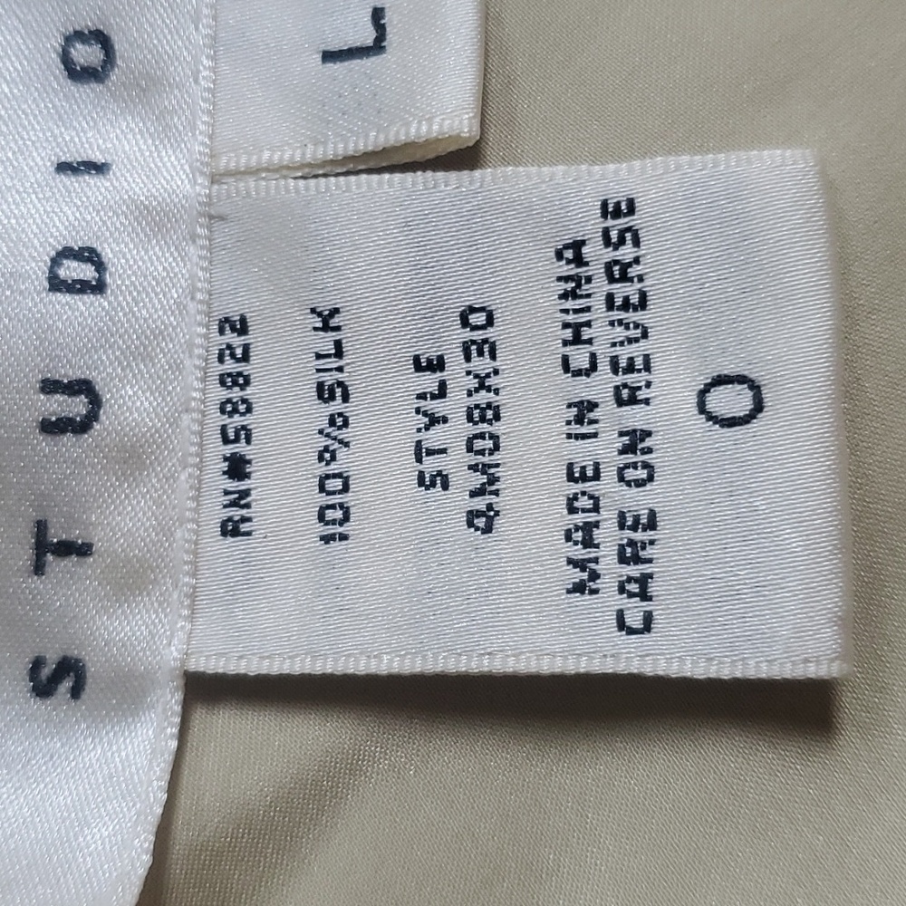 Elegant Cream Sleeveless Top - Picture 7 of 8